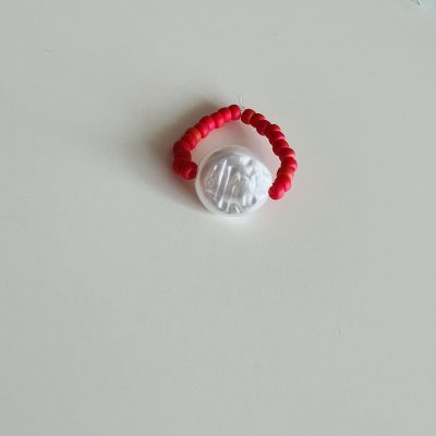 Lithops “Pearl” χειροποίητο ελαστικό δαχτυλίδι κόκκινο